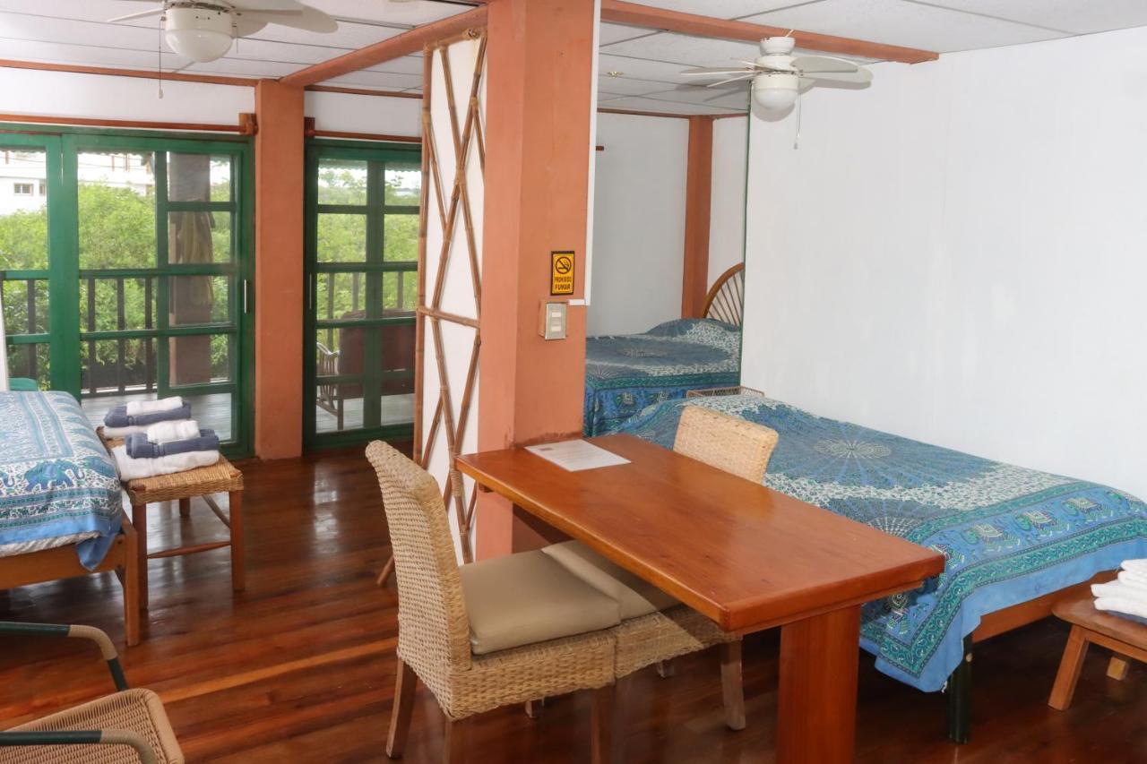 Galapagos Chalet 푸에르토아요라 외부 사진
