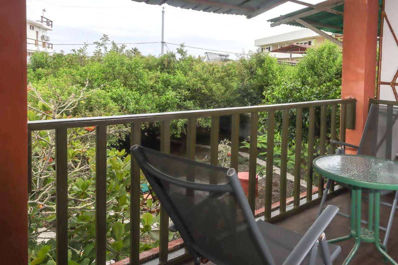Galapagos Chalet 푸에르토아요라 외부 사진