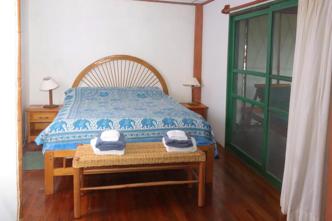 Galapagos Chalet 푸에르토아요라 외부 사진